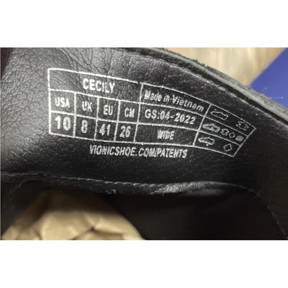 Like New!!! Vionic Cecily Ankle Bootie Boot Black Leather. Size 10W - Picture 5 of 11